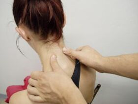 Masaža za zdravljenje in preprečevanje osteohondroze materničnega vratu